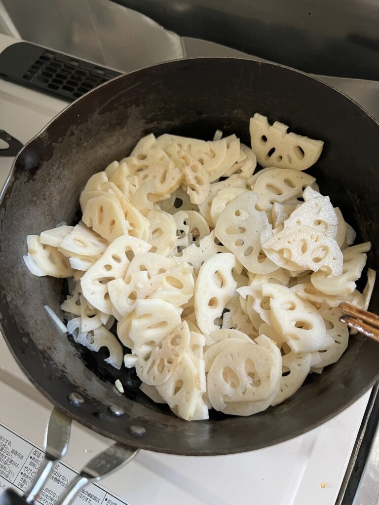 レンコンのペペロンチーノ